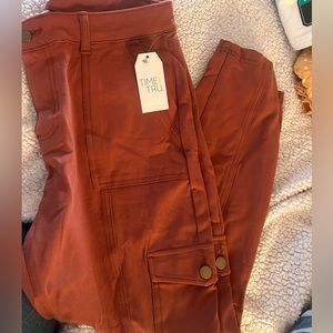 Time and Tru knit cargo pants